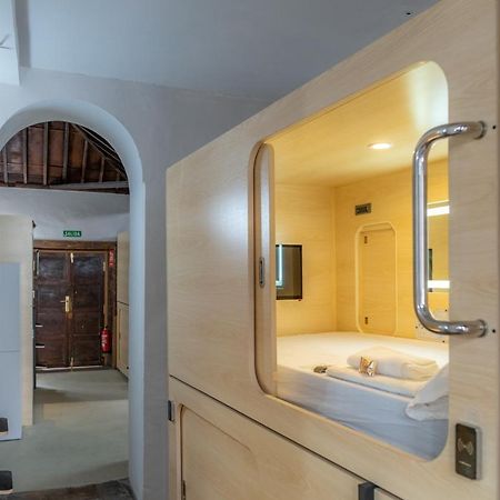 Hostelit, Capsule Hostel Санта Круз де Ла Палма Екстериор снимка